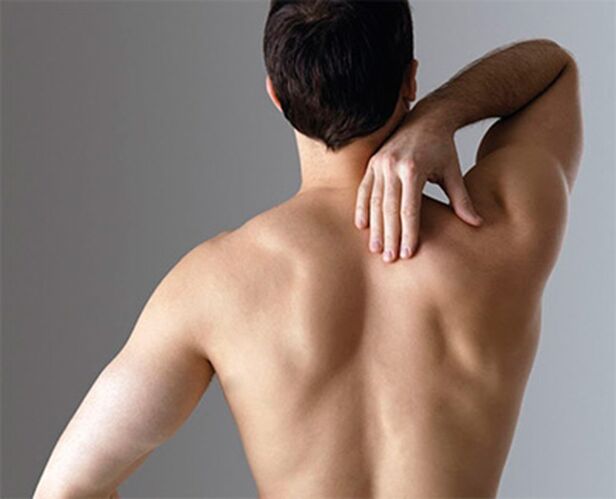 Rückenschmerzen im Schulterblattbereich