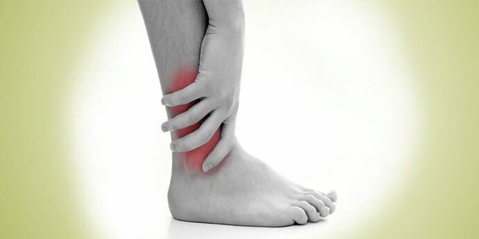 Beinschmerzen mit Arthrose des Sprunggelenks